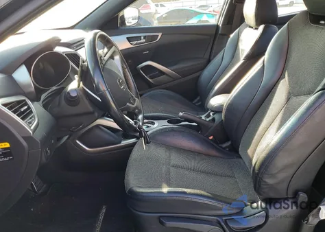 2016 Hyundai Veloster z USA, uszkodzony, nr VIN KMHTC6AD7GU303817